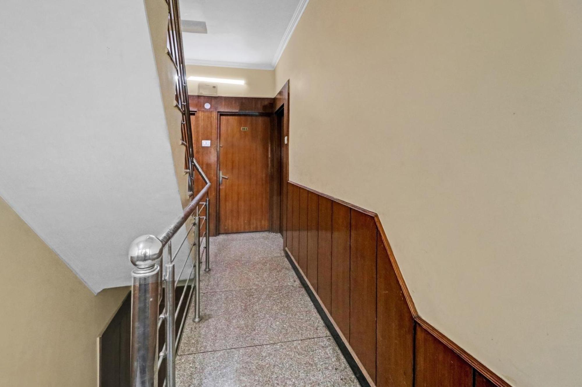 OYO Flagship 82956 Hotel Yadgar Shimla Exterior foto